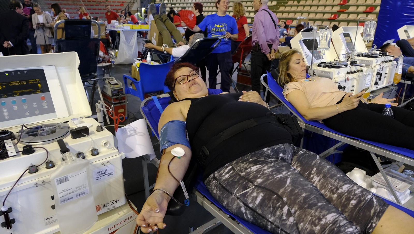 Imágenes de la donación colectiva de sangre y plasma en el Pabellón Rafael Florido