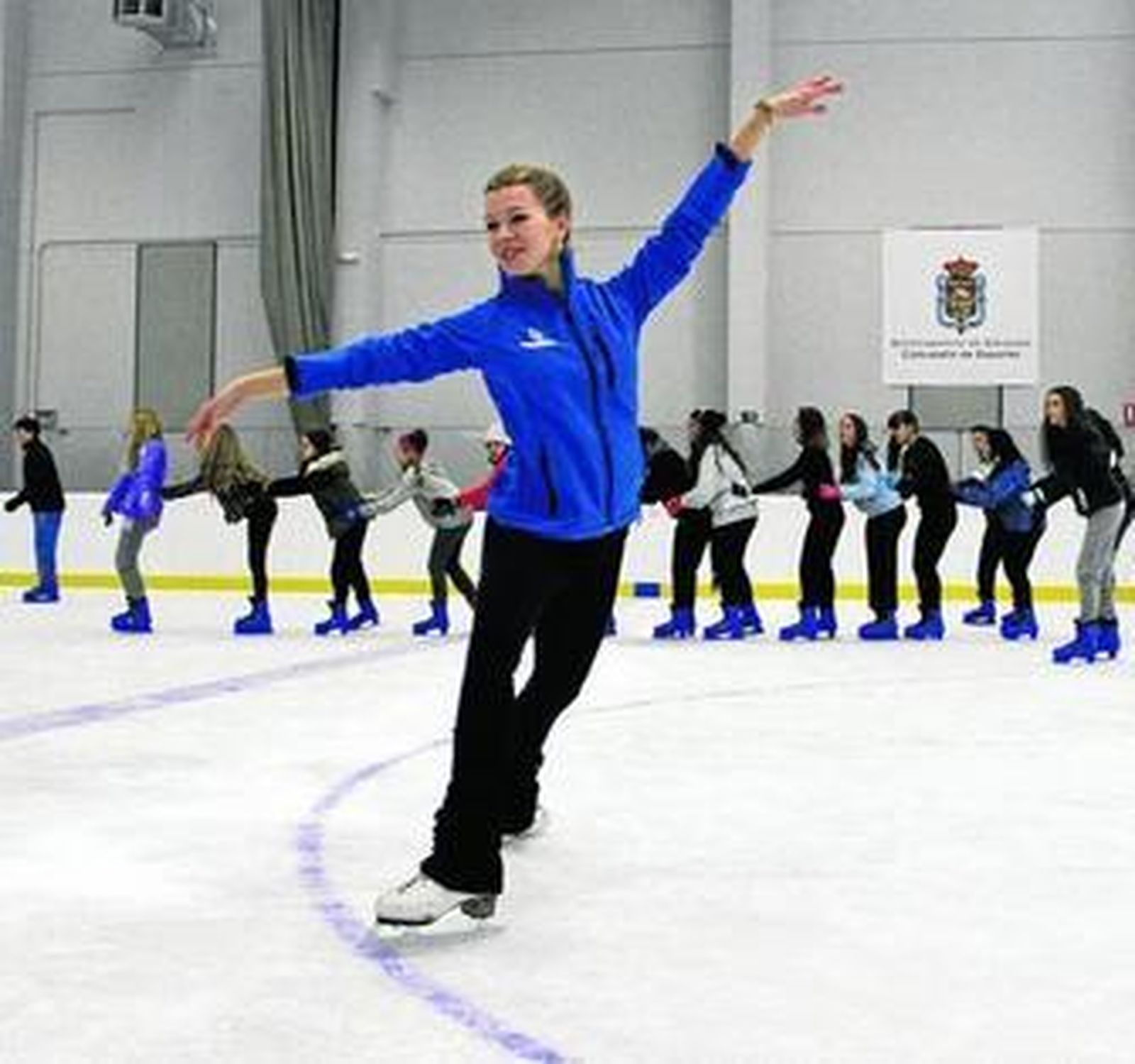 Más de 7.000 escolares se apuntaron el pasado curso a las actividades sobre hielo.