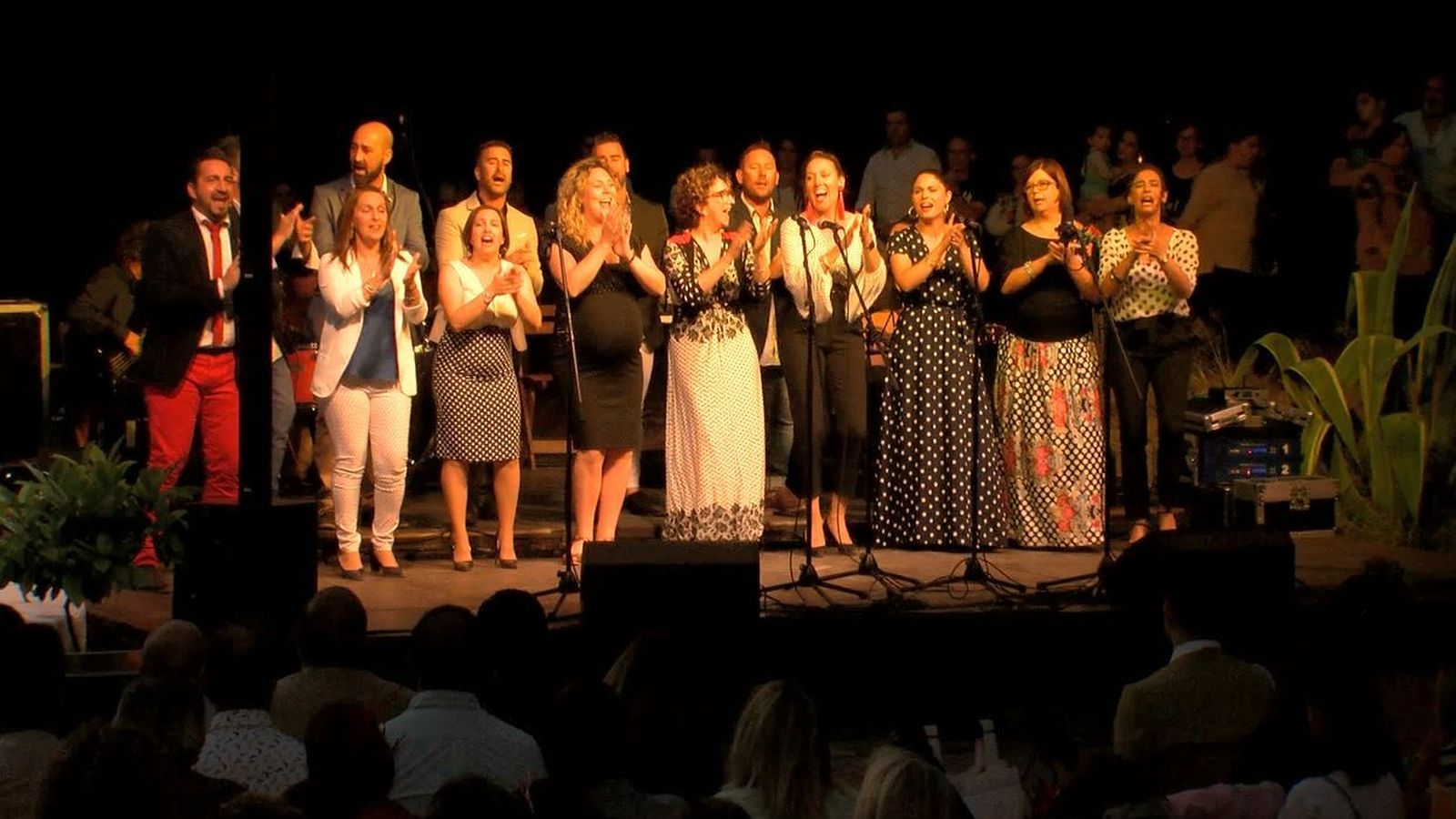 Pitu junto a su coro, Semilla Rociera.