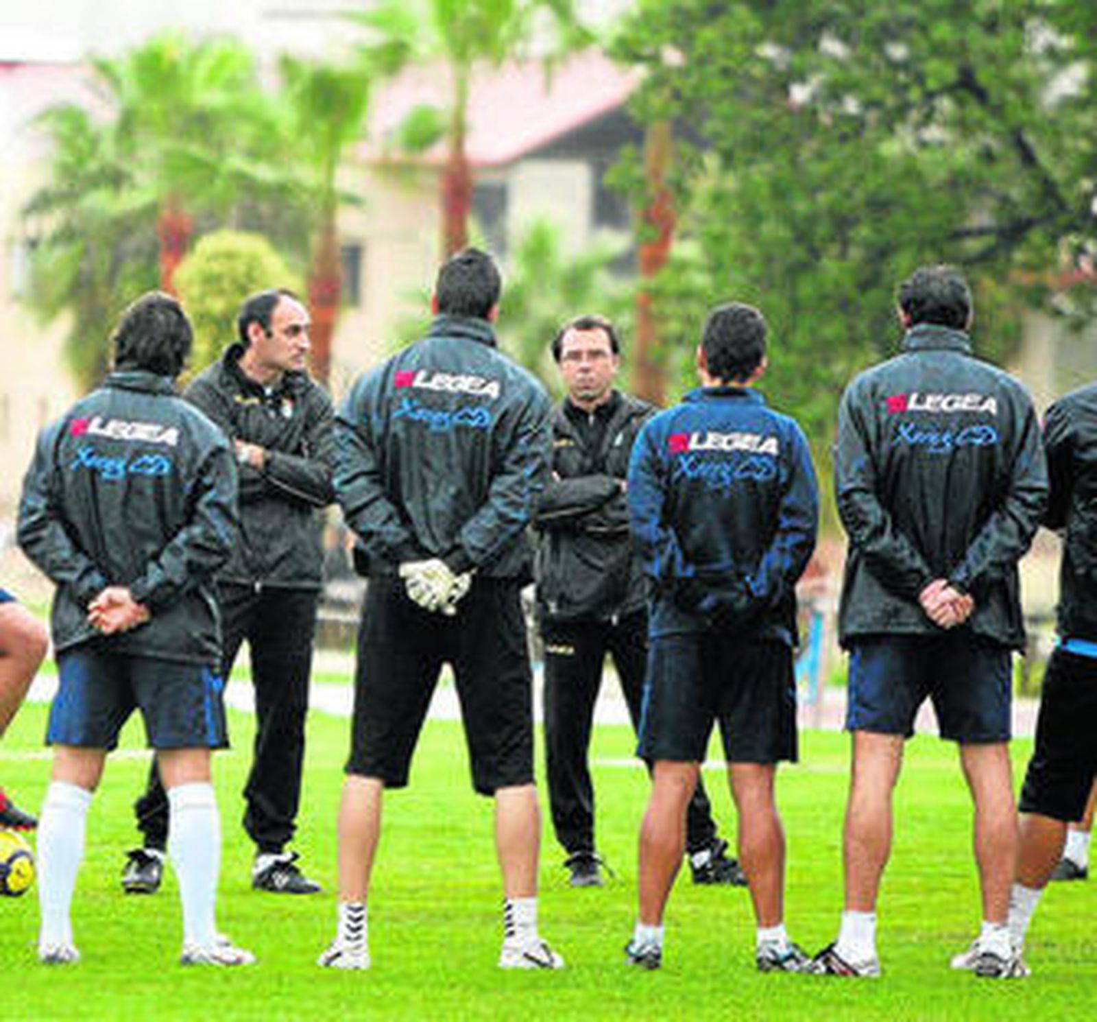 Antonio Poyatos y Juan Carlos Núñez han sido los únicos en estrenarse sin derrota.