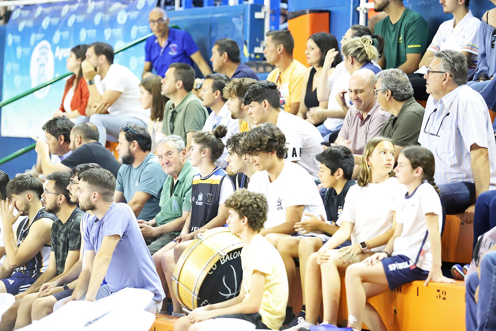 Imágenes de la Primera jornada de la fase final a LEB Plata: Huelva Comercio Viridis vs Refitel Basket Lliria