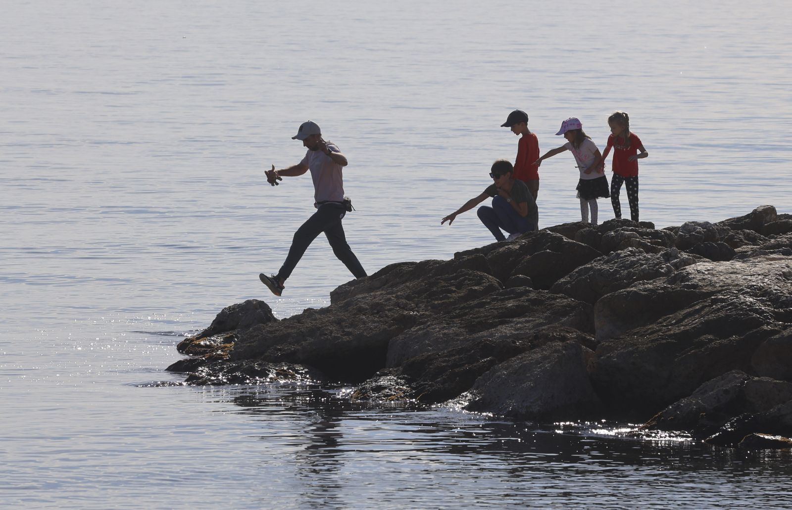 El buen tiempo acompaña a Málaga de camino a la Nochevieja (fotos)
