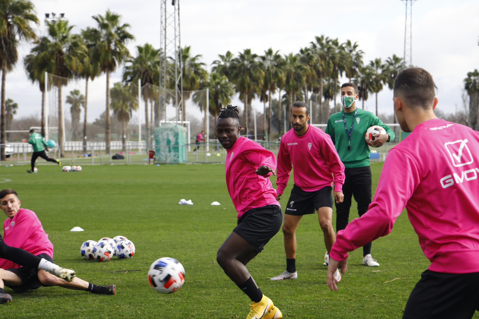 Moussa Sidibé ya se entrena con el Córdoba CF