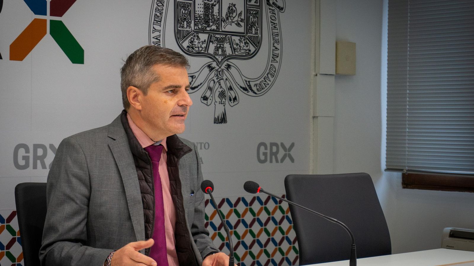 César Díaz, portavoz del PP, hoy en rueda de prensa.