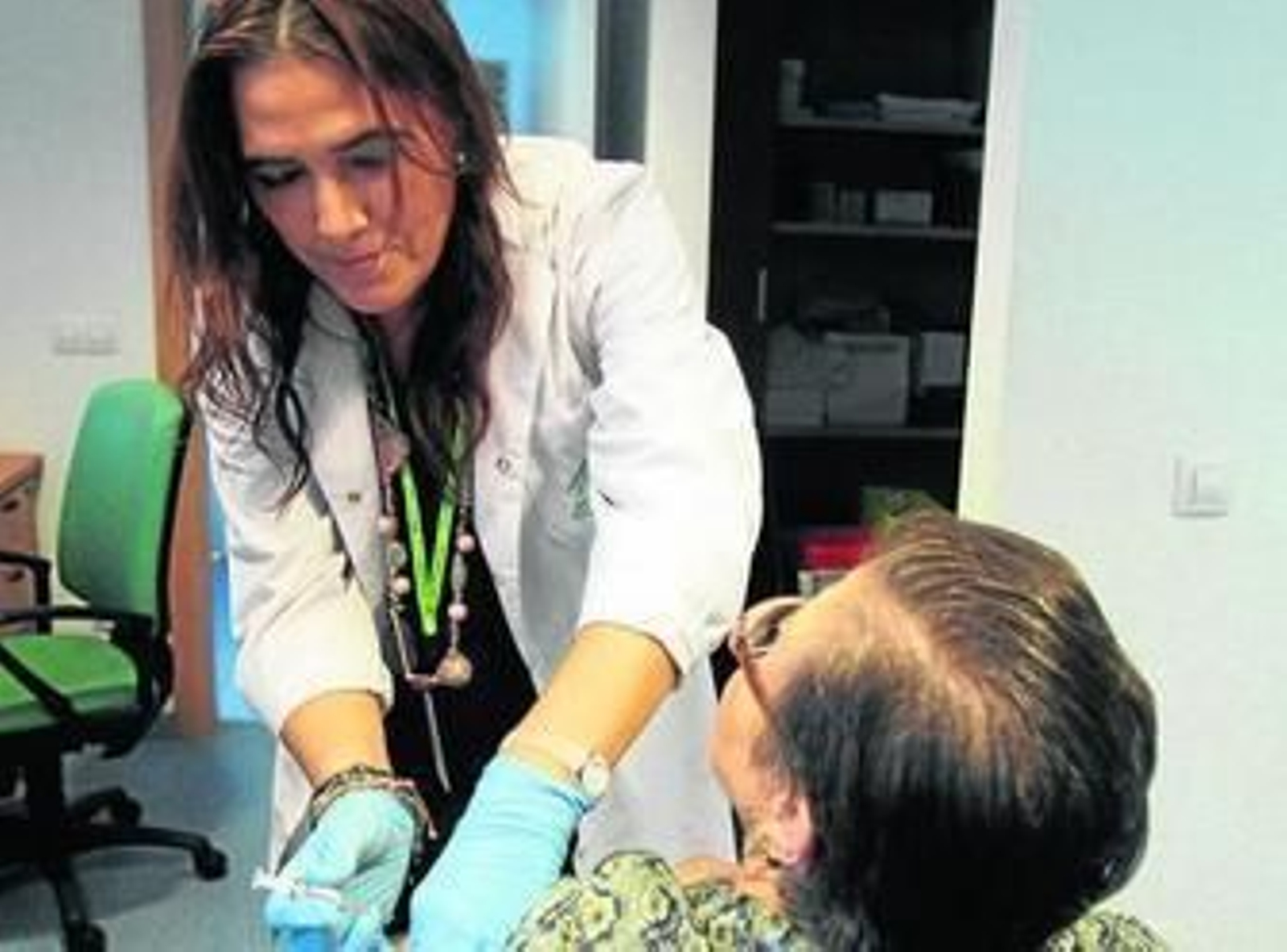 La llegada de población inmigrante ha paliado en las últimas décadas el envejecimiento progresivo de la población.