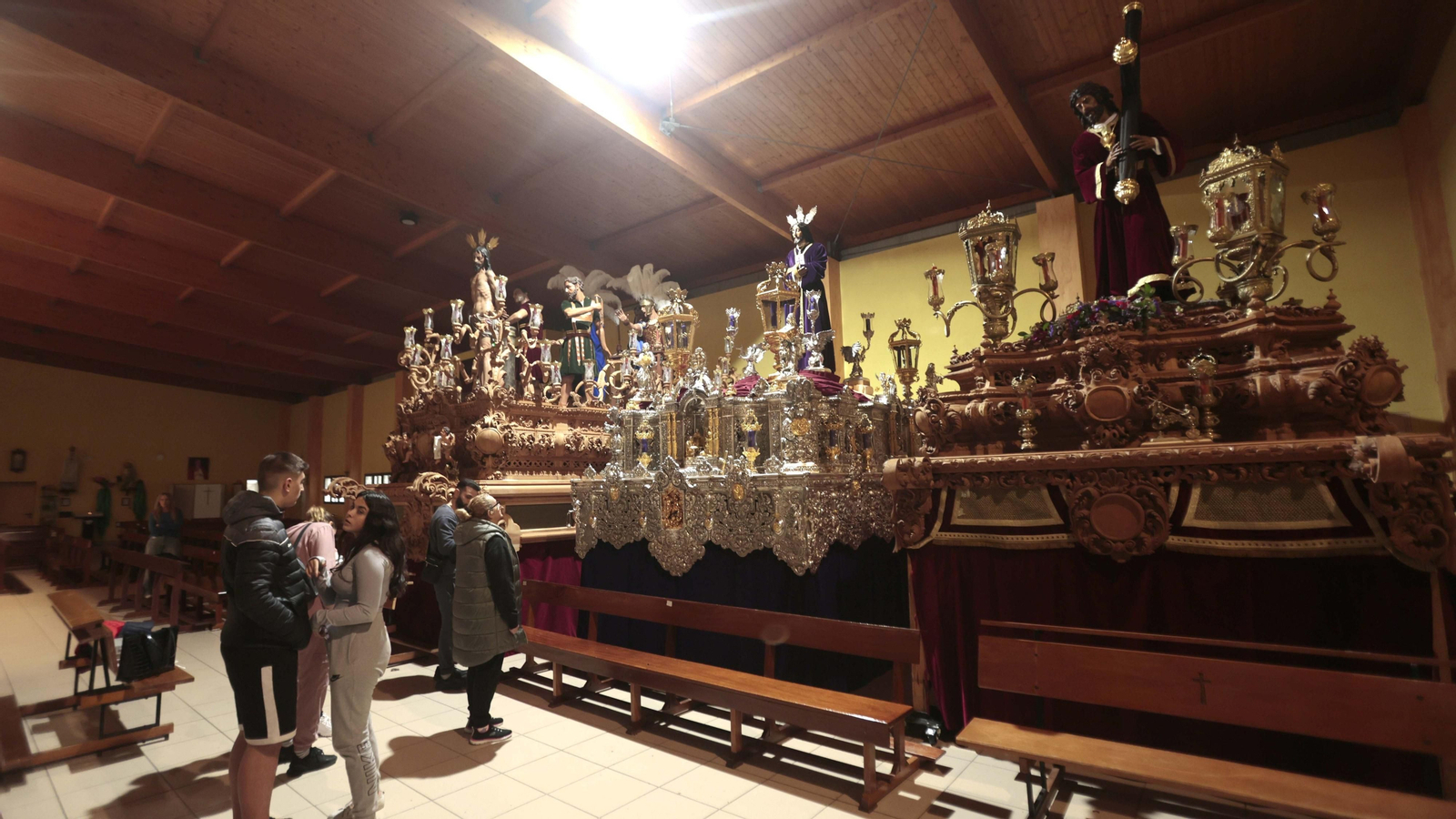 Los Preparativos de la Semana Santa en La Línea