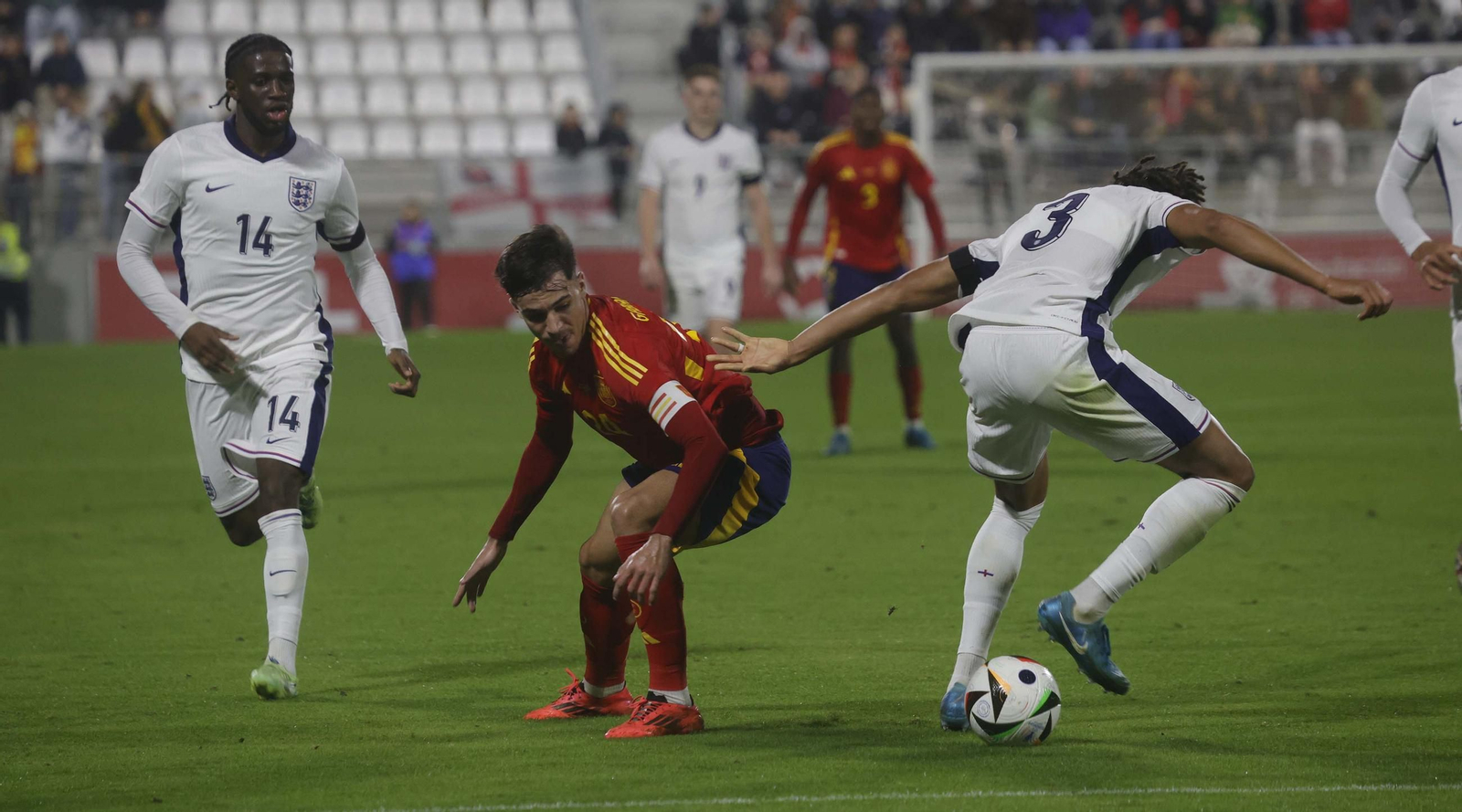 Las fotos del partido España-Inglaterra sub-21 de la inauguración del Ciudad de La Línea