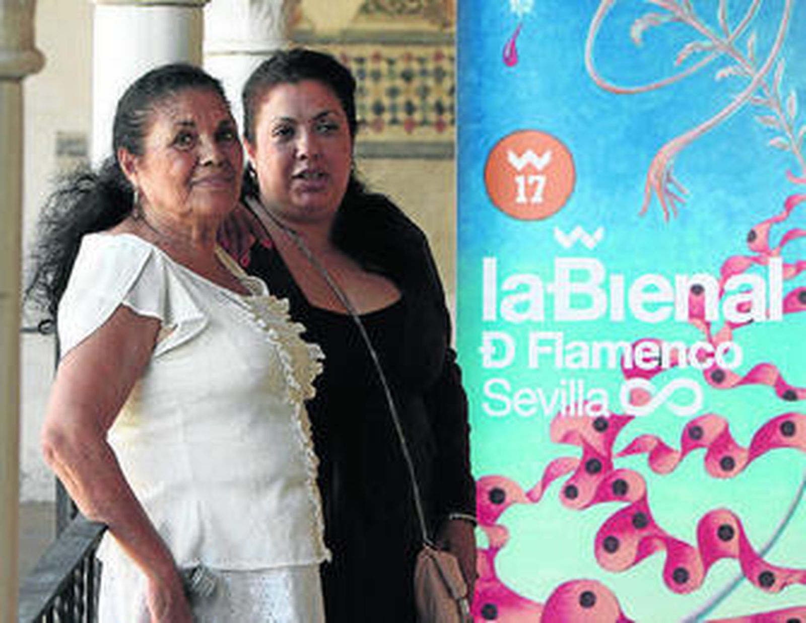 Antonia La Negra y Angelita Montoya, ayer en la sede de la Bienal.