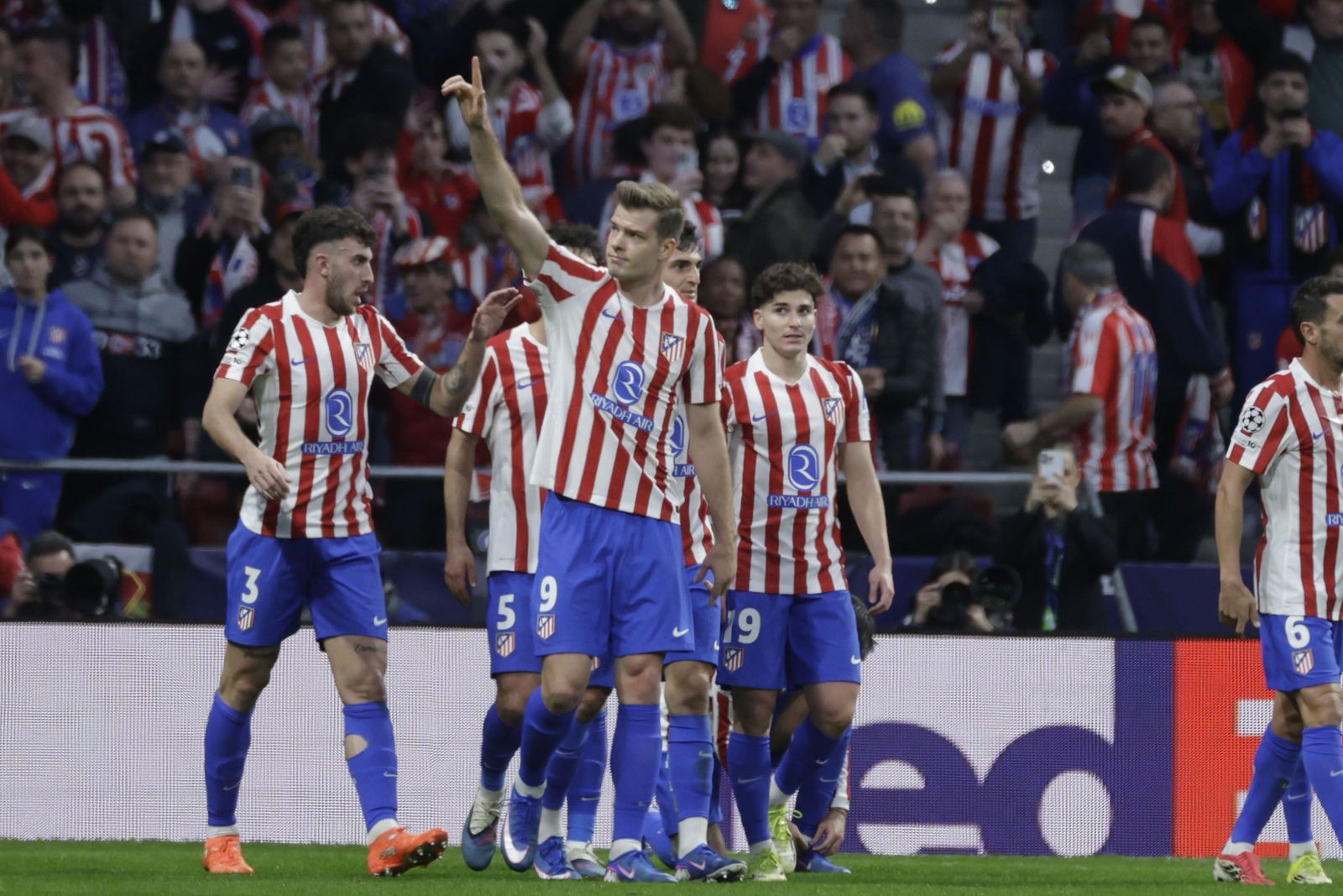 Las fotos del Atlético de Madrid - Brujas