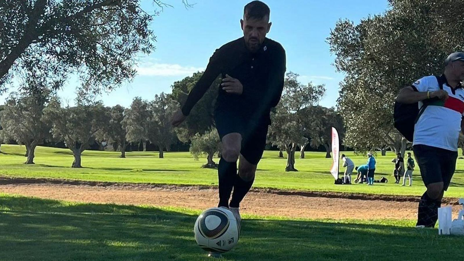 El ex cadista se dispone a ejecutar uno de sus lanzamientos en Campano.