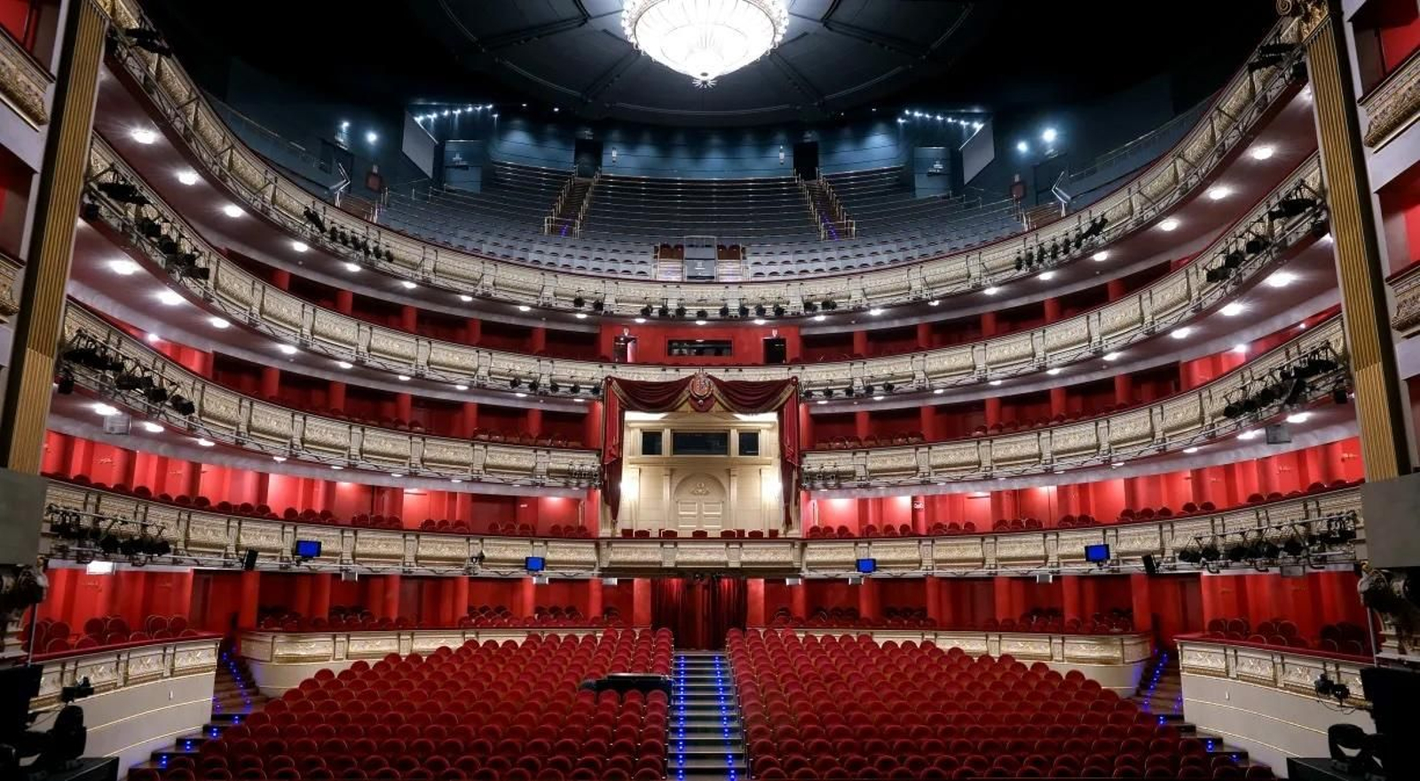 El Teatro Real de Madrid. El Teatro Real de Madrid.