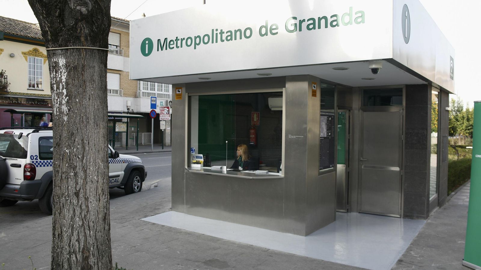 Oficina de información en Albolote.