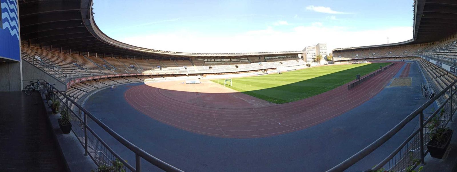 El Municipal de Chapín, completamente vacío.