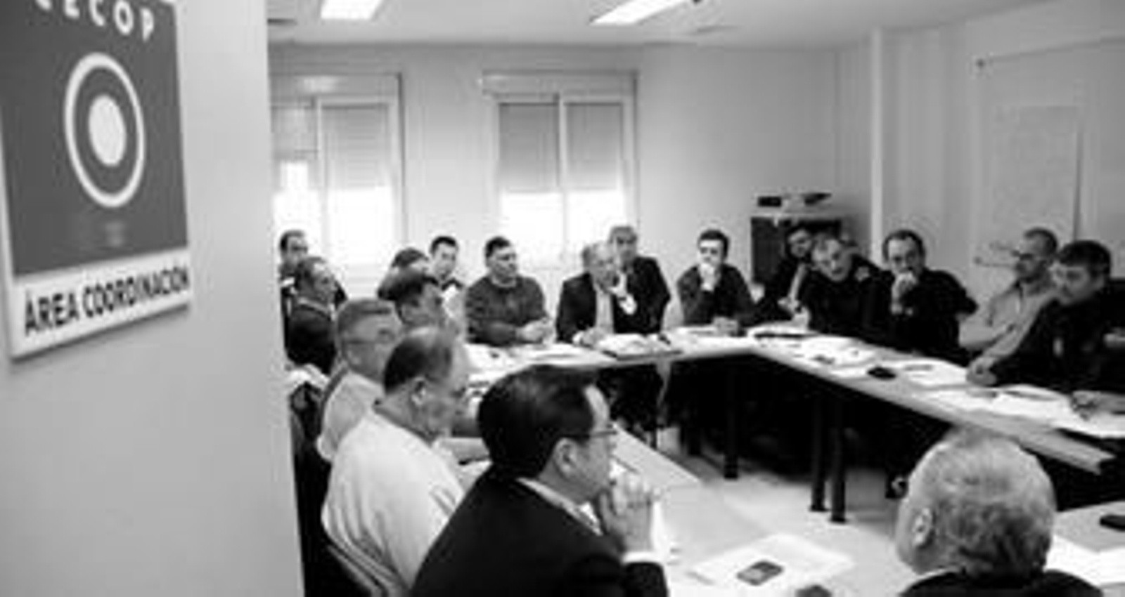 Representantes del Ayuntamiento y del Ateneo, en la reunión de coordinación celebrada ayer en el Cecop.