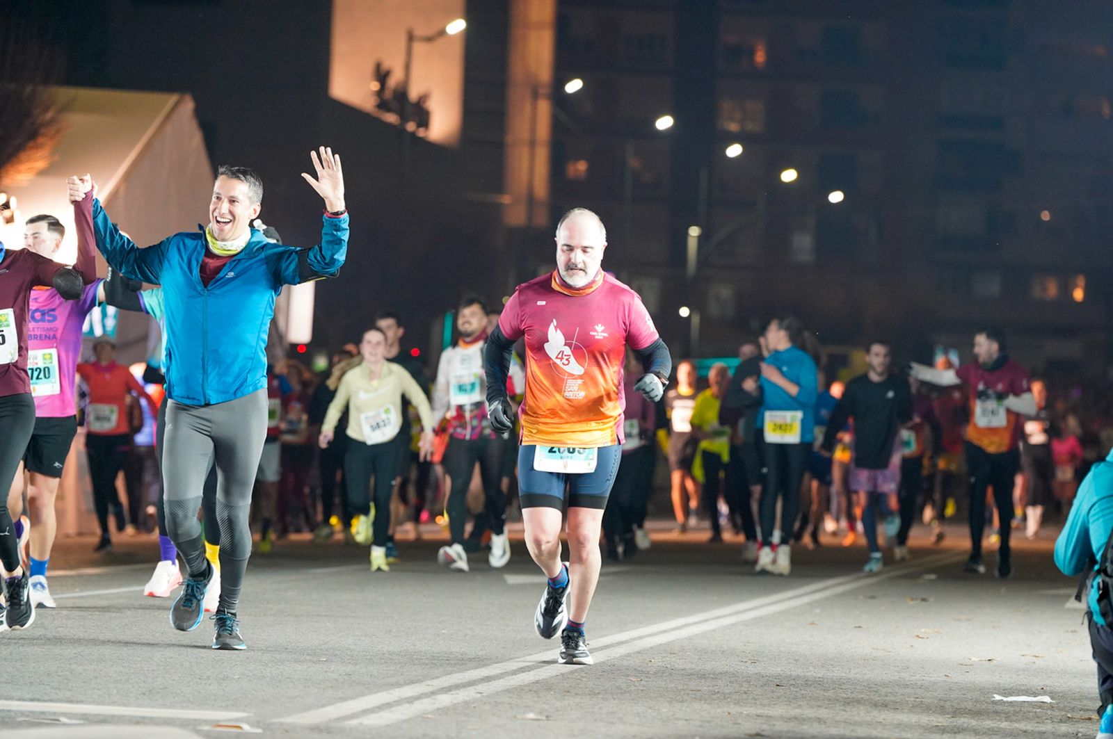 En imágenes: búscate en tu llegada a meta de la Carrera de San Antón 2026 (18)