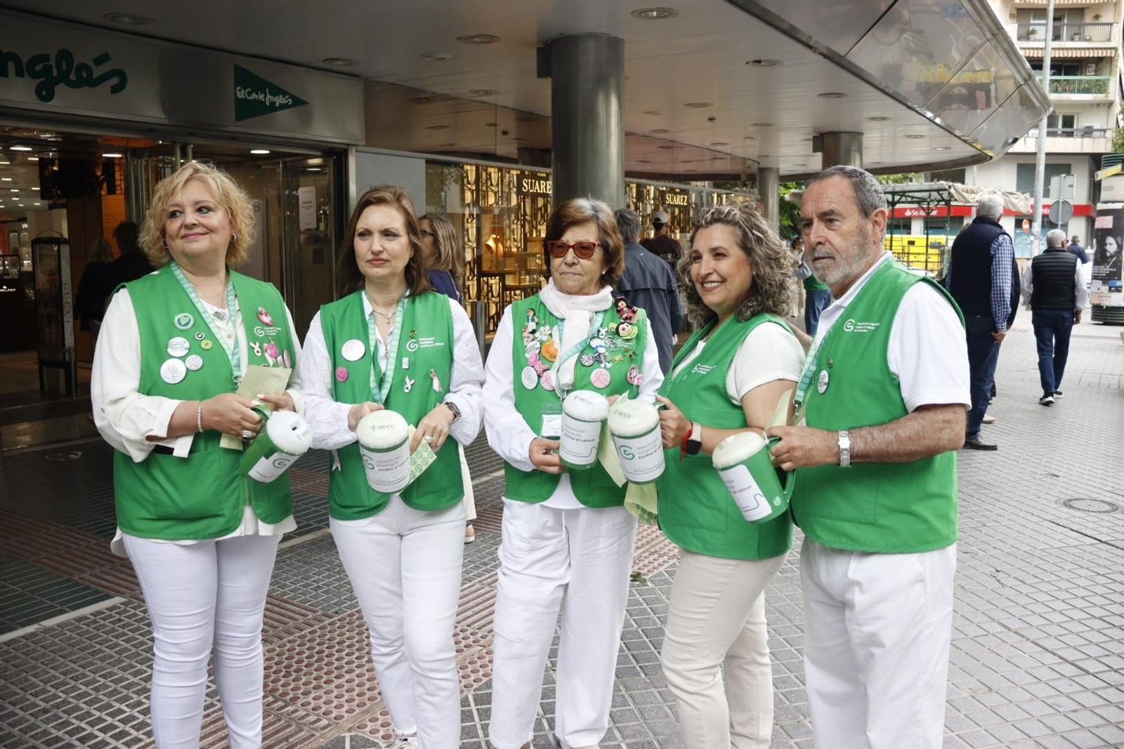 La cuestación de la Asociación Española contra el Cáncer (AECC), en imágenes