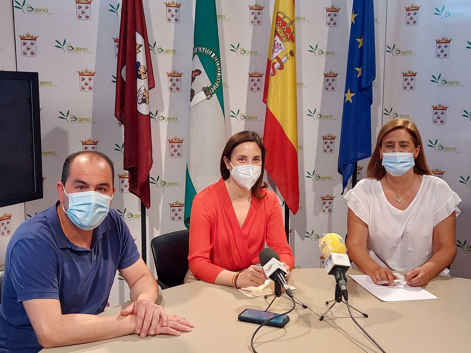 José Gómez, Cristina Casanueva y Cristina Piernagorda.