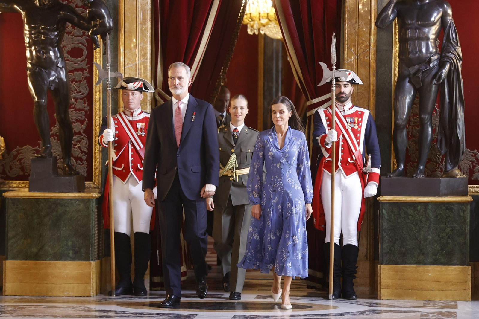 Las imágenes de la recepción de la Fiesta Nacional en el Palacio Real