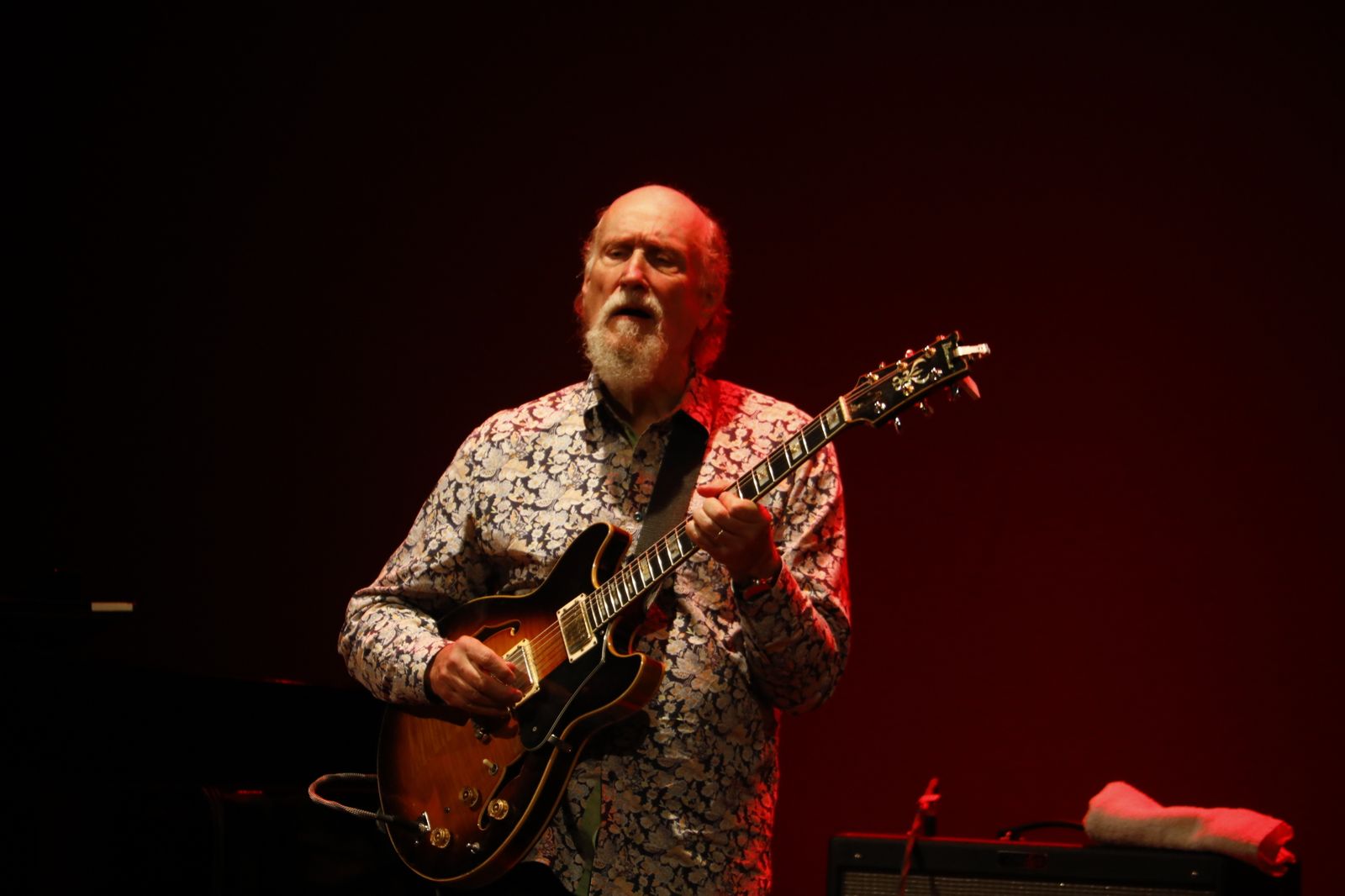El concierto de John Scofield en el Festival de la Guitarra de Córdoba, en imágenes