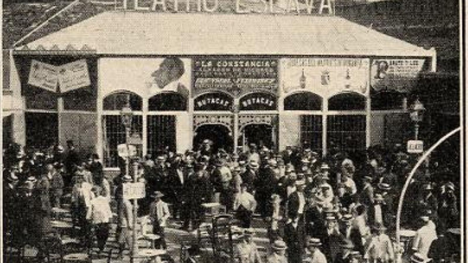 Fachada del teatro Eslava, 1909.