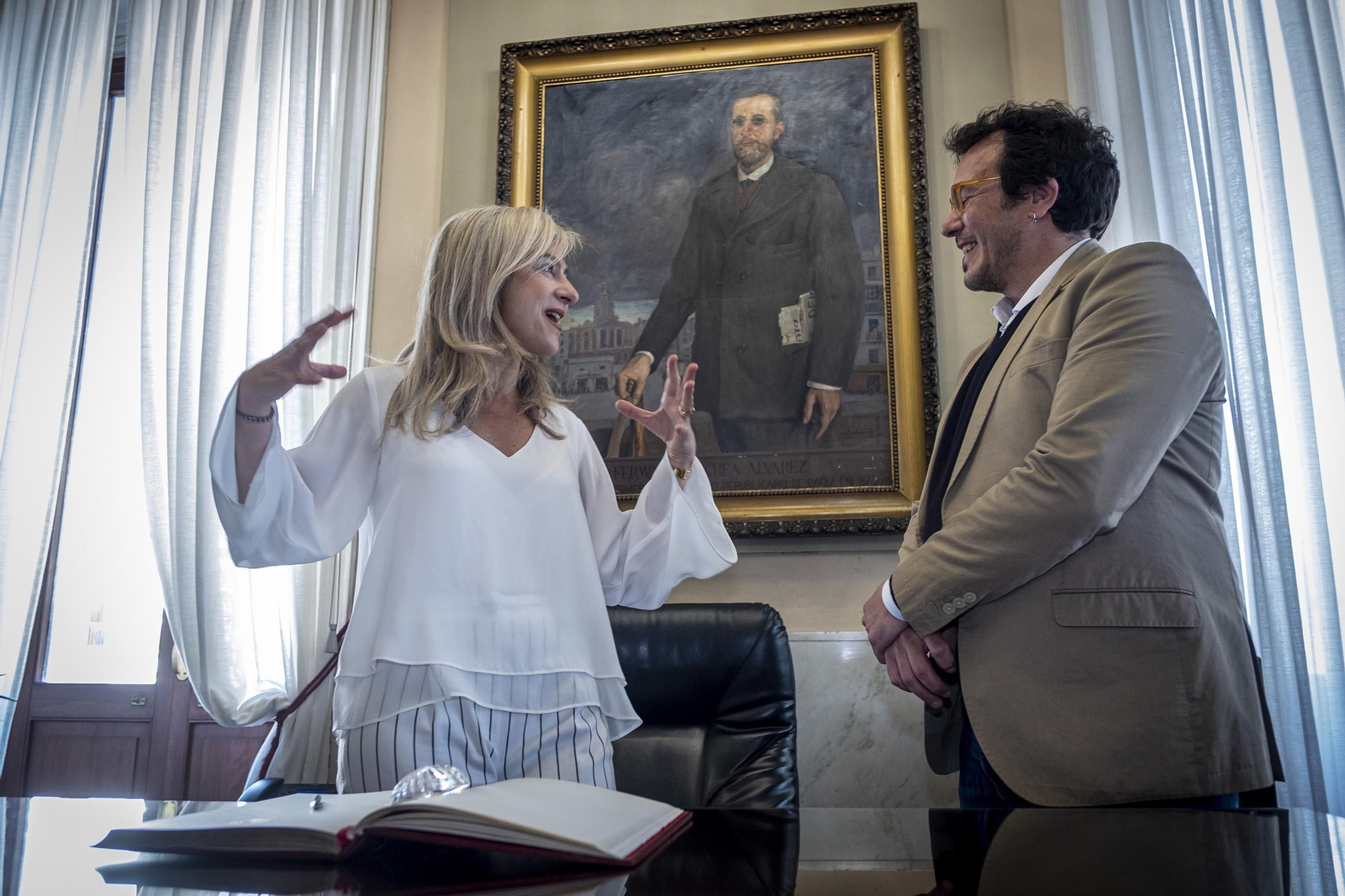 El alcalde y la consejera de Cultura, en el encuentro mantenido hoy en el Ayuntamiento