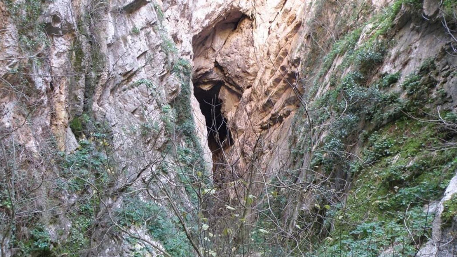 La Cueva del Hundidero.