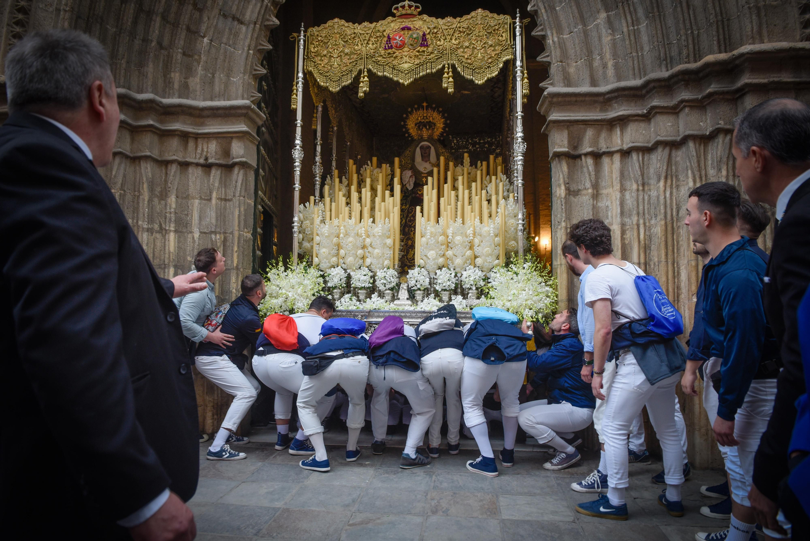 Las imágenes de la Hermandad de San Esteban en la Semana Santa de Sevilla 2024