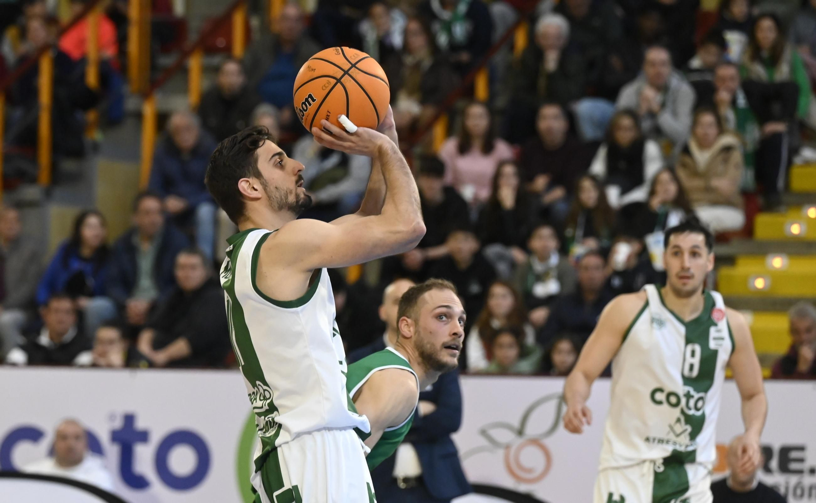 Las mejores fotos del ambiente en Vista Alegre para el Coto Córdoba - Cáceres