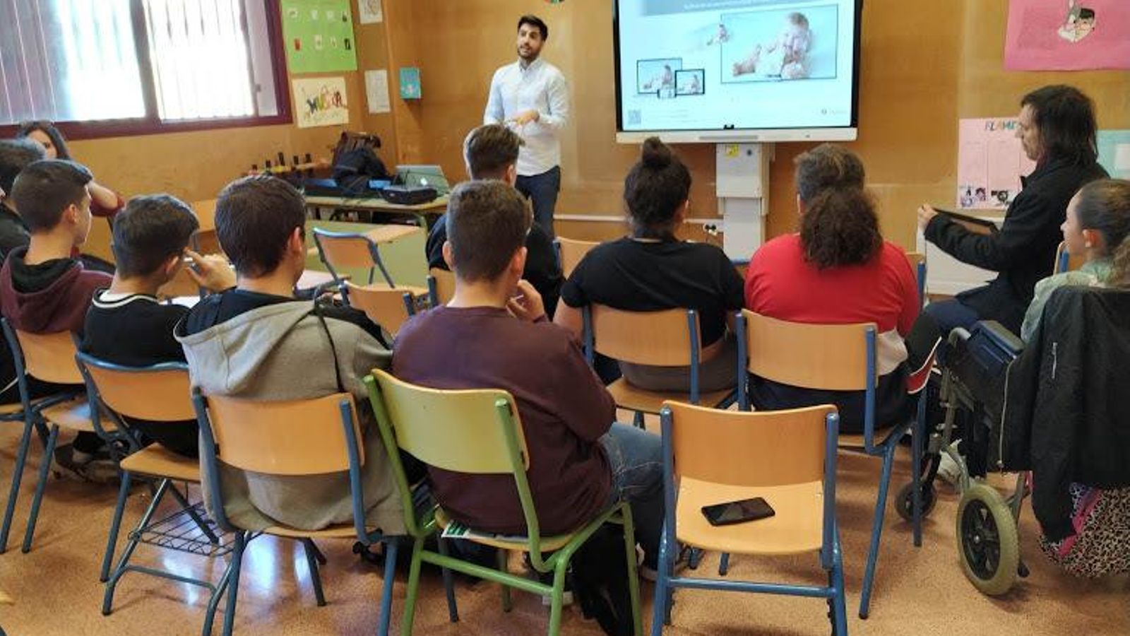 Semana Cultural en el IES Carmen de Burgos