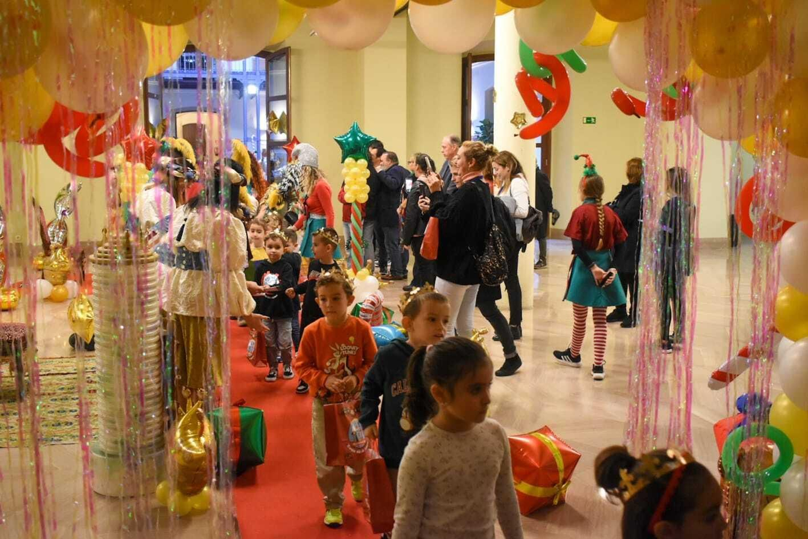 Imágenes de la Gala de la Ilusión de los Reyes Magos de Cádiz