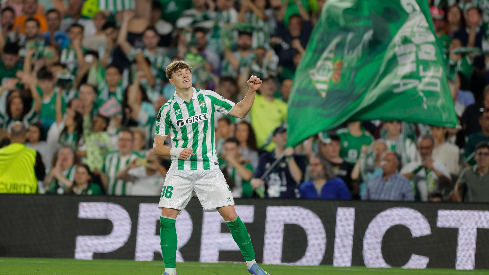 Jesús Rodríguez festeja su gol ante el Jagiellonia.