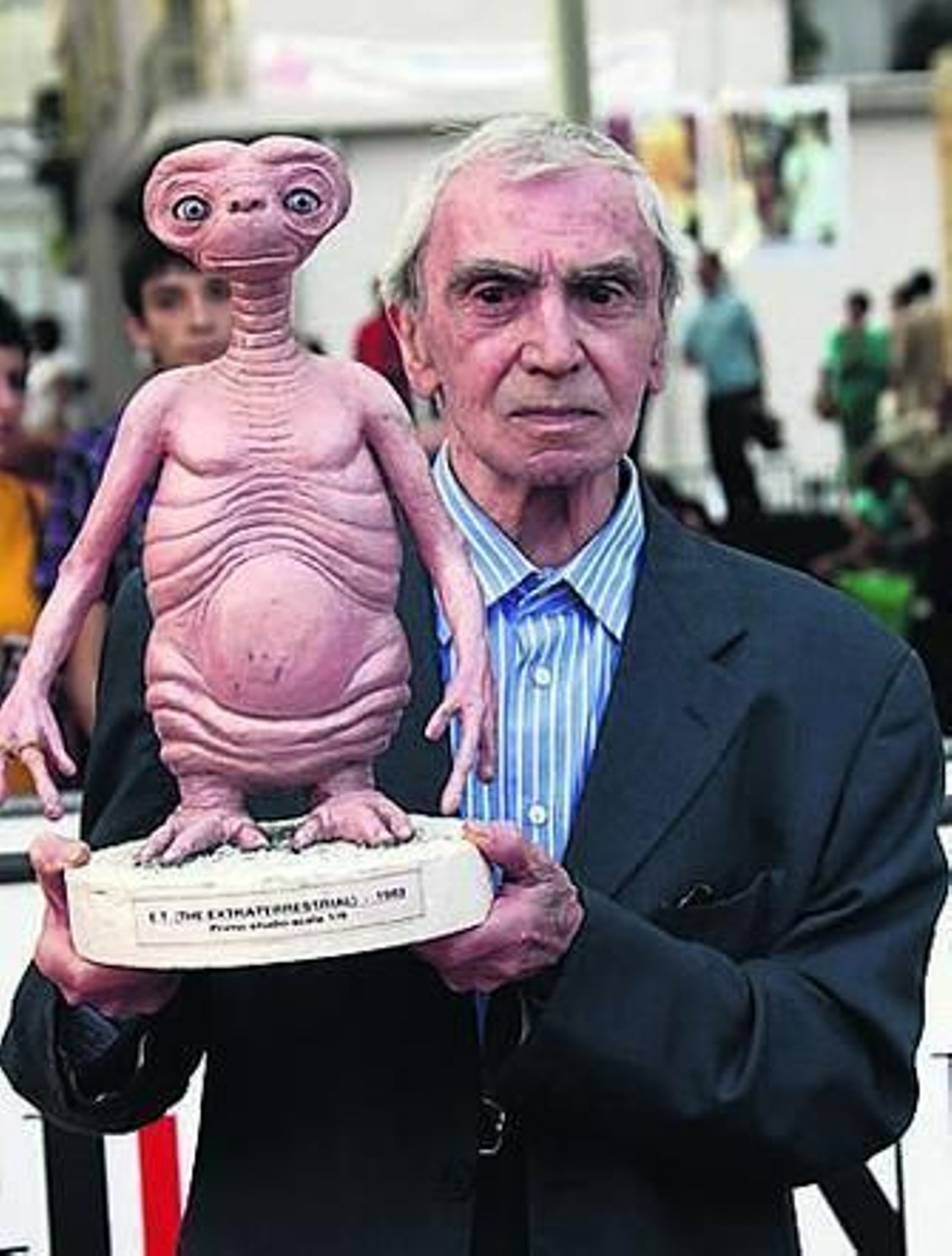 Carlo Rambaldi con E.T.