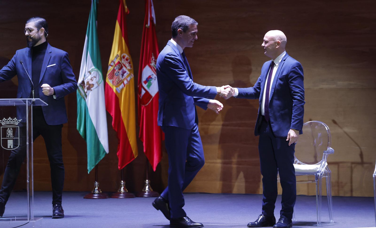 Las fotos del acto de entrega de la Medalla de Oro de Dos Hermanas a Francisco Toscano
