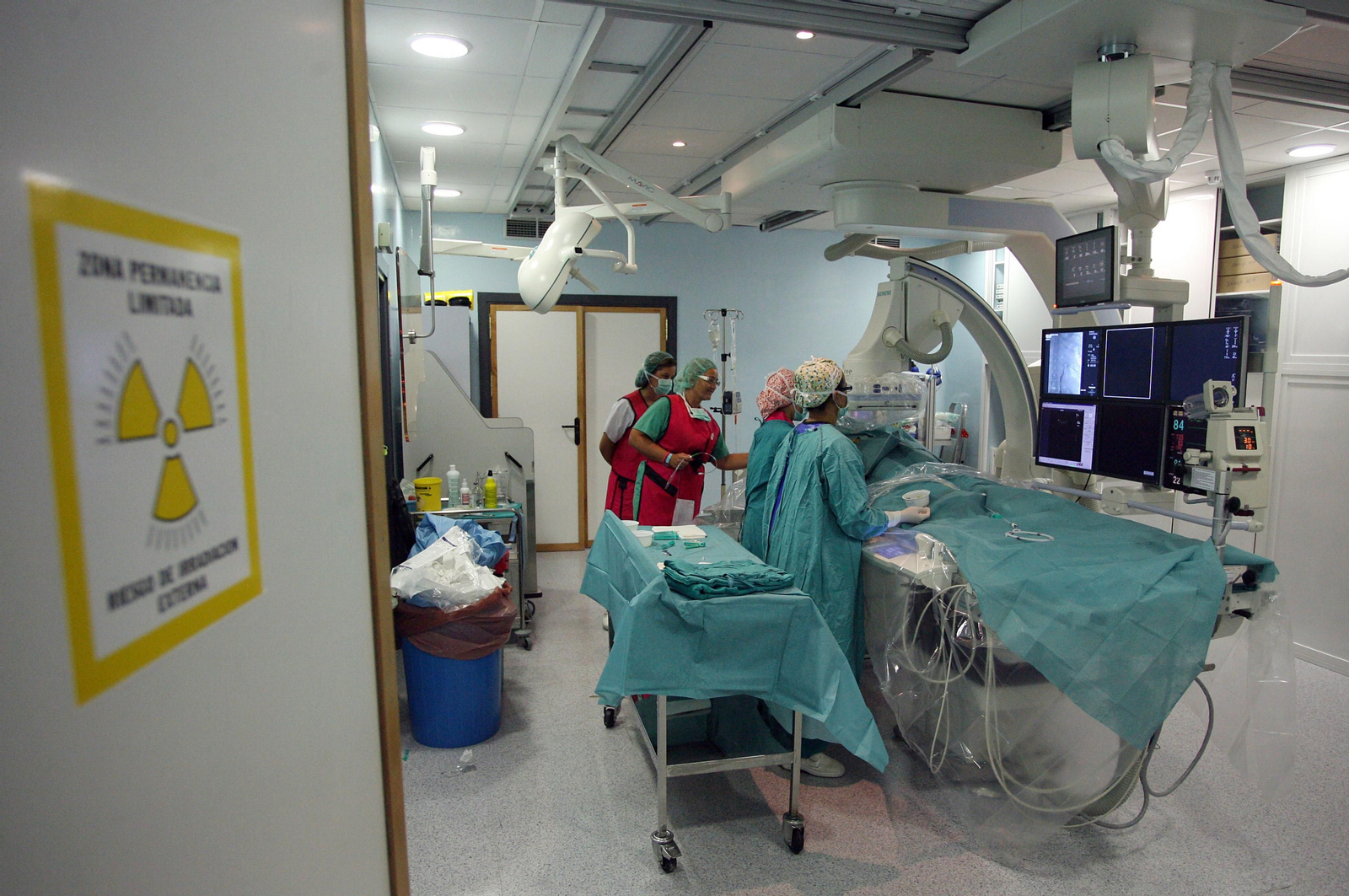 Operación en un hospital de la provincia de Huelva.