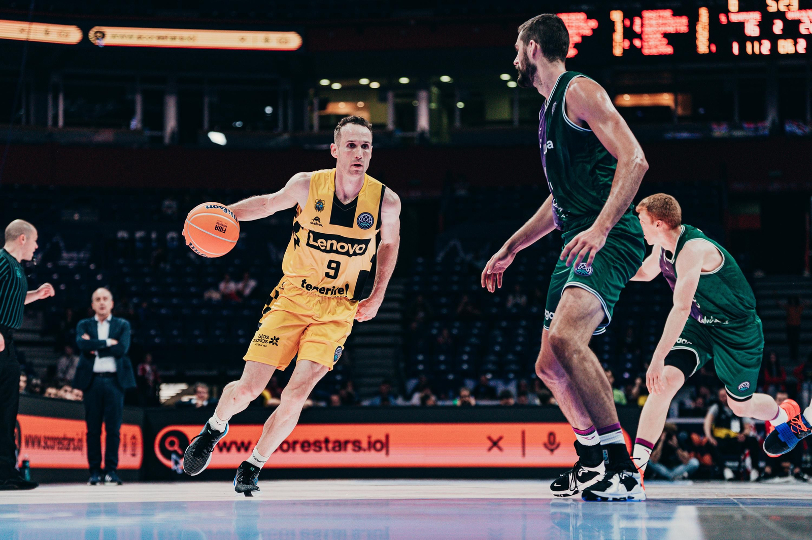 Las fotos de la final de la BCL entre Lenovo Tenerife y Unicaja Baloncesto