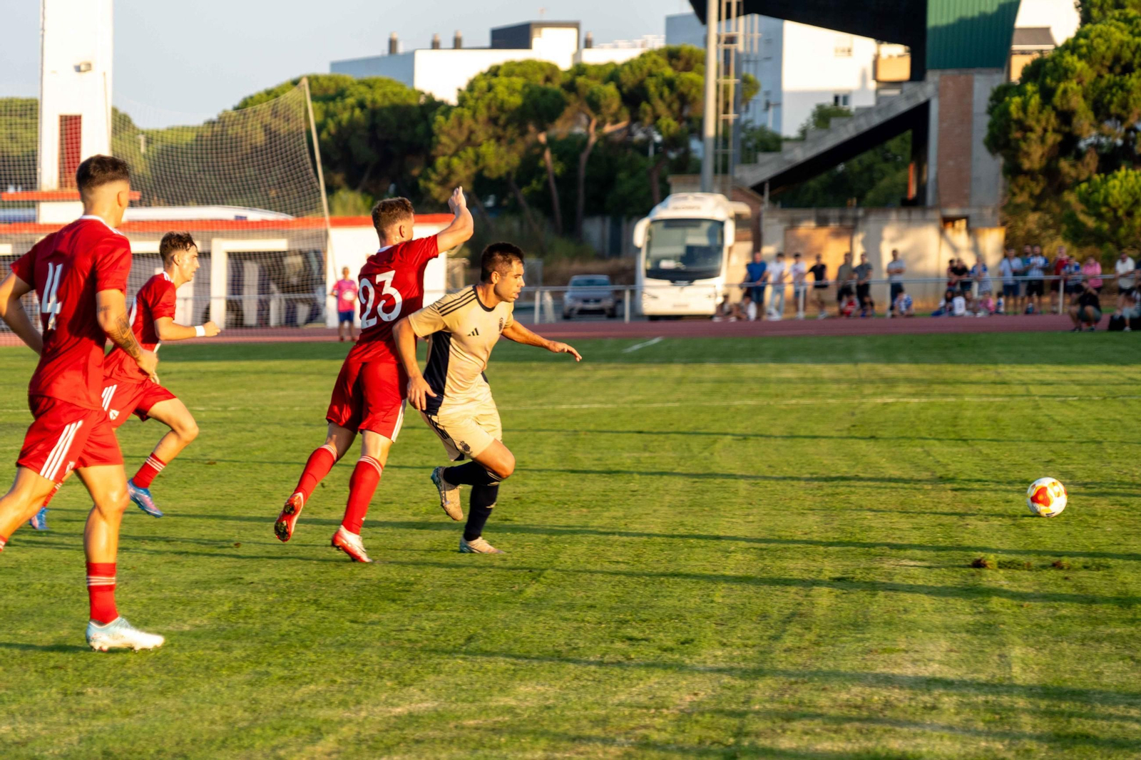 Imágenes del XXXIX Memorial Manuel González Rodríguez entre el Recreativo de Huelva - Sevilla Atlético