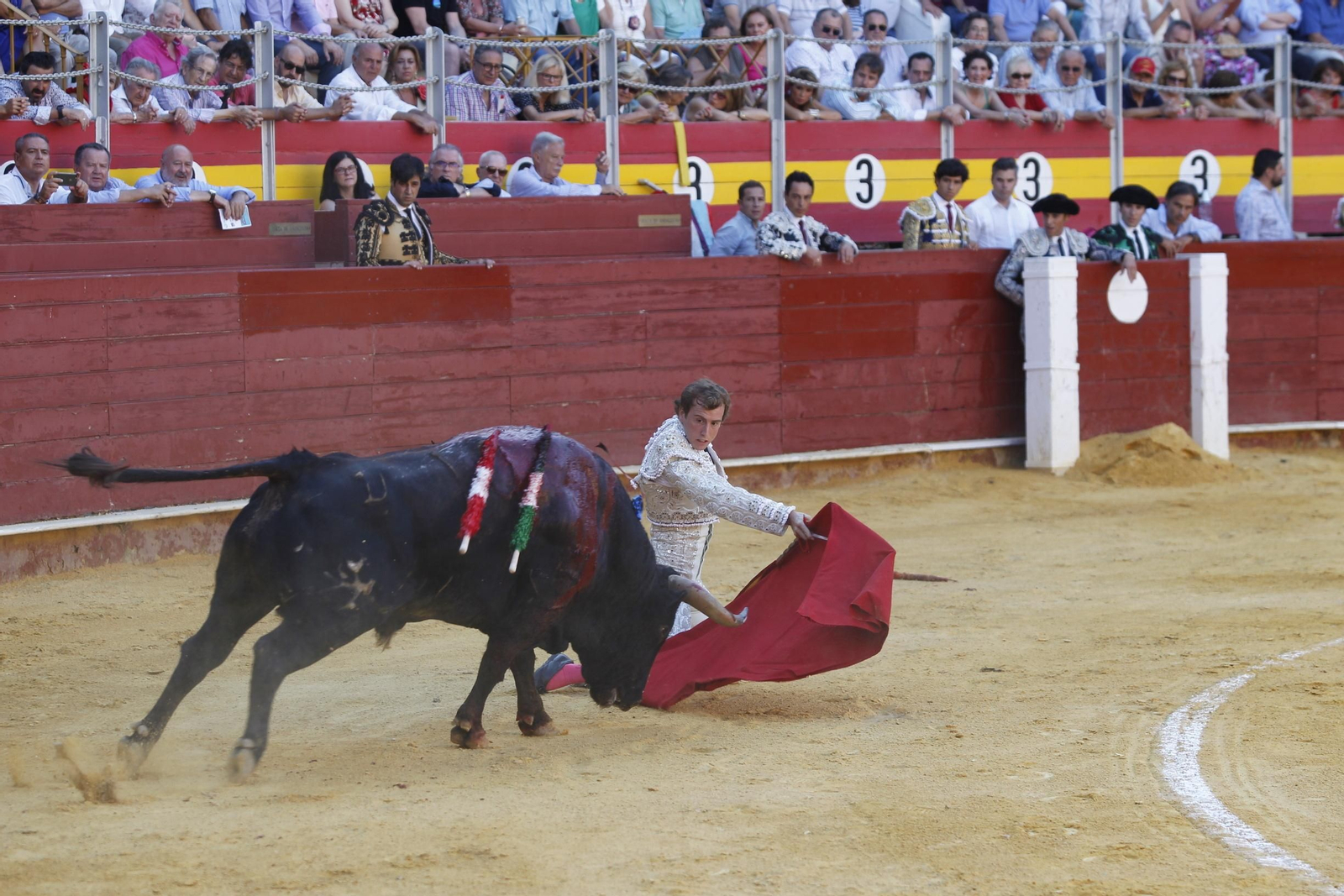 Fotogalería Primera Corrida de Toros. Feria de Almería 2019