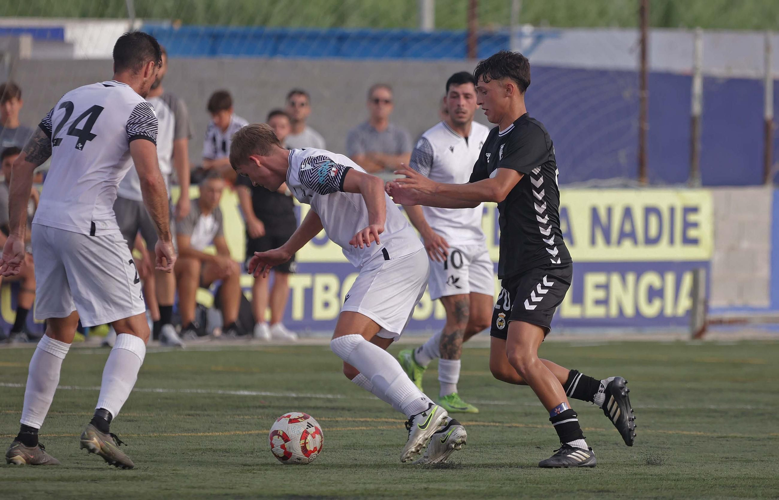Las mejores fotos del Balona - Bruno´s Magpies de la pretemporada 25/26