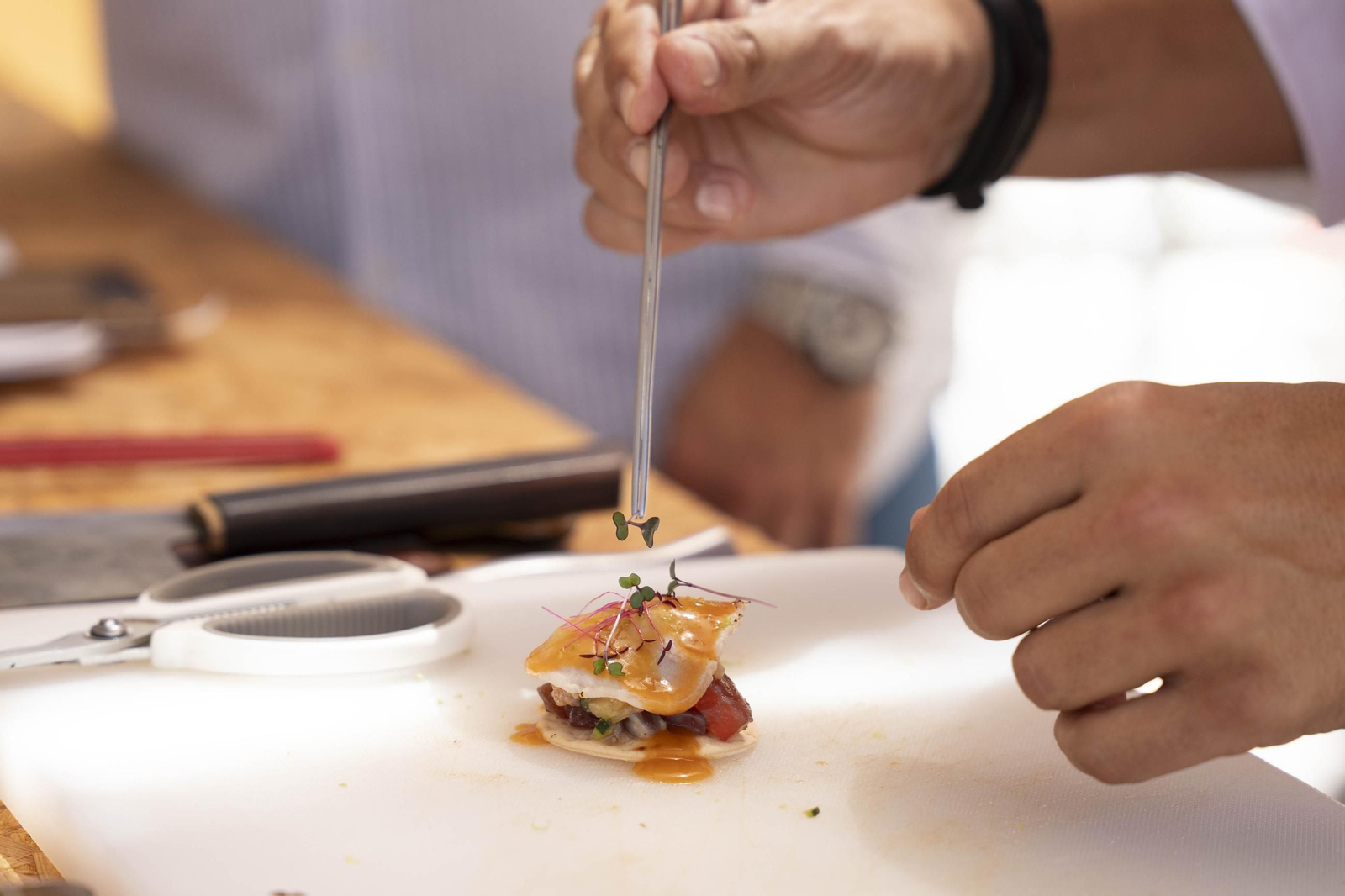Las imágenes de la charla y degustación de la gamba roja por Rafa Rodríguez