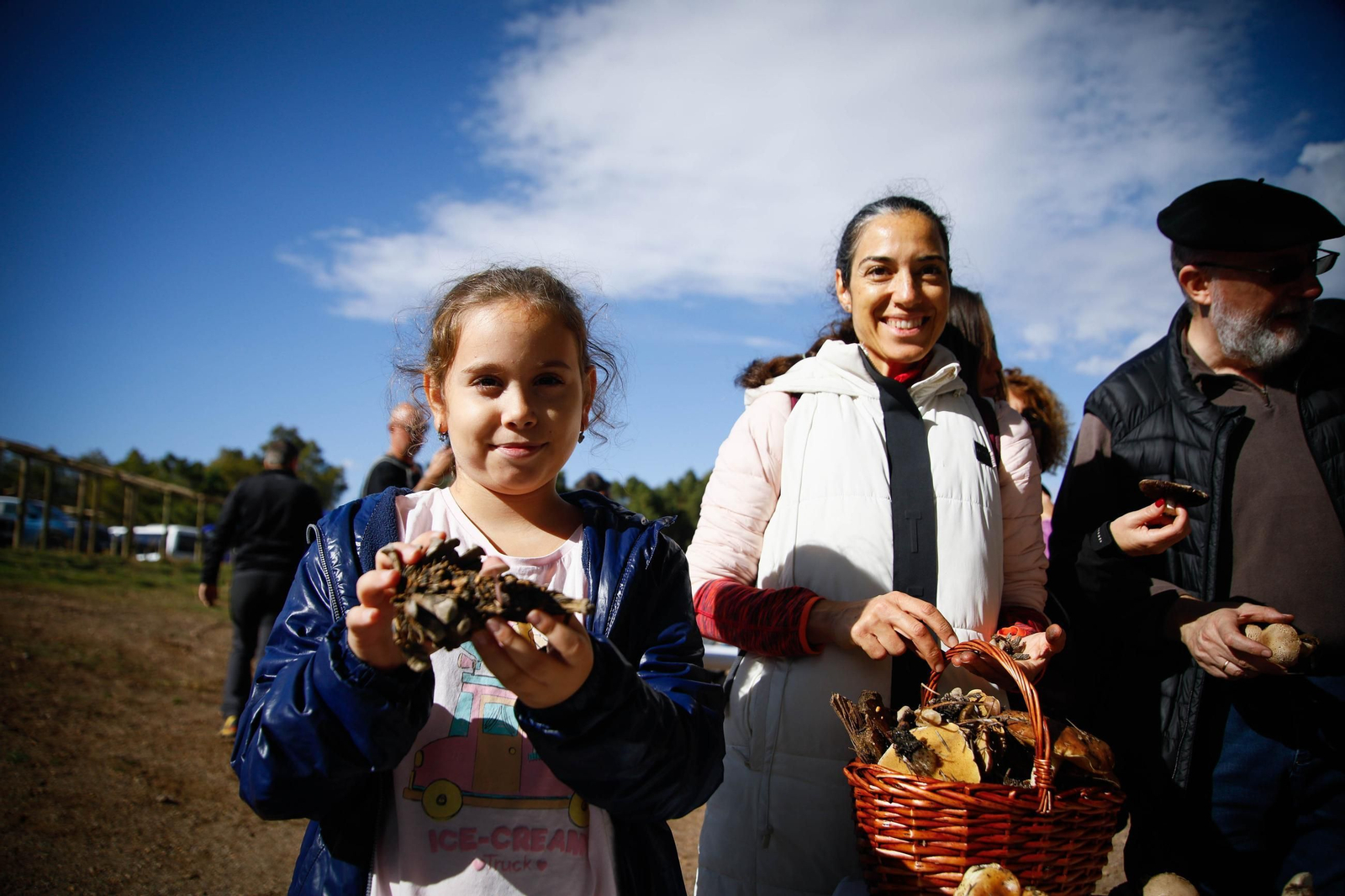 La ruta recolectora de setas en Abla por las XIX Jornadas Micológicas, en imágenes