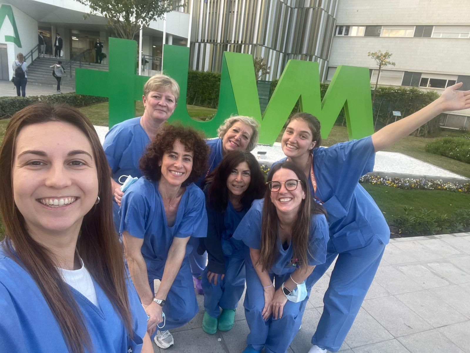 Algunas de la matronas participantes en la jornada en el Hospital Virgen Macarena.