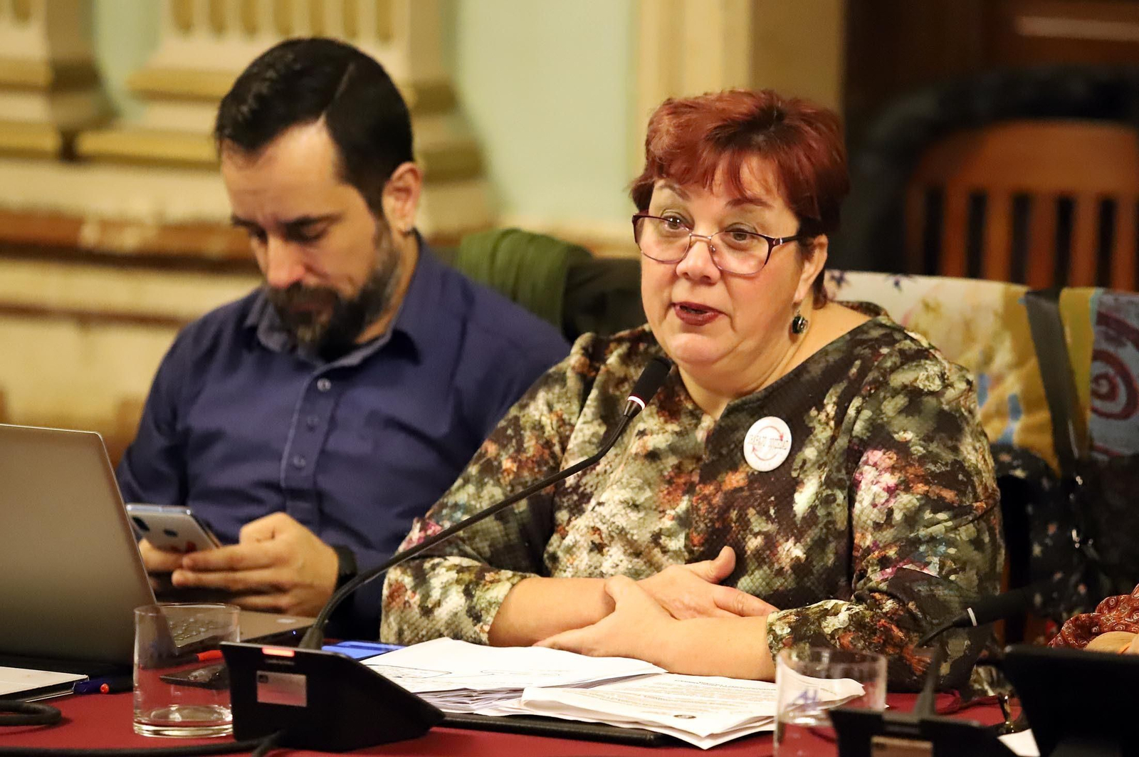 Imágenes del pleno del Ayuntamiento de Huelva