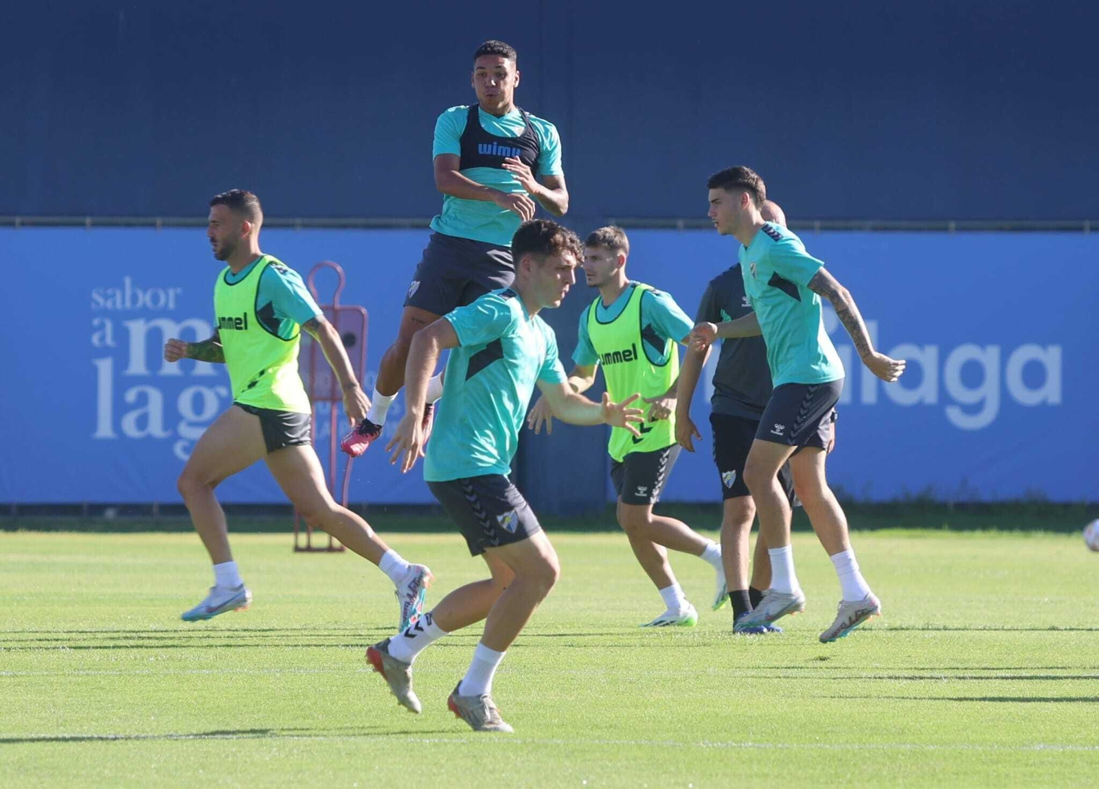 El Málaga suda antes de 'encerrarse' en Estepona