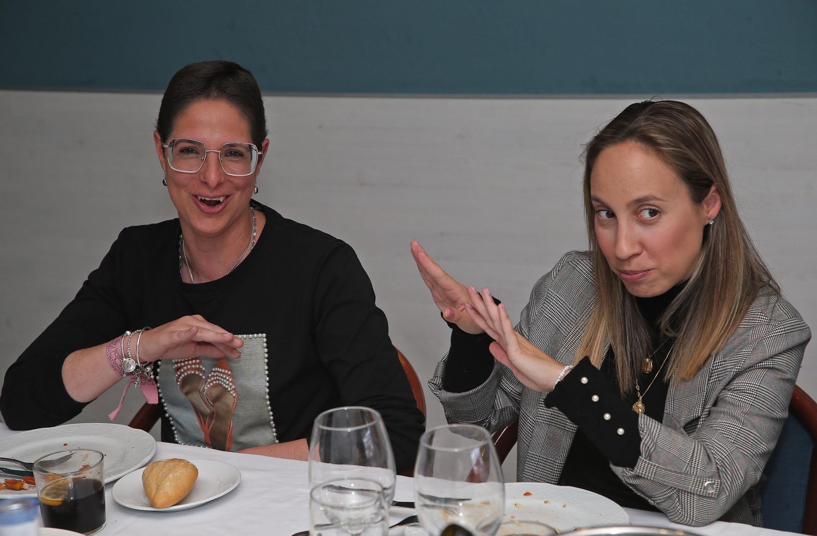 Fotos de la tertulia cofrade de Europa Sur en La Línea 2023