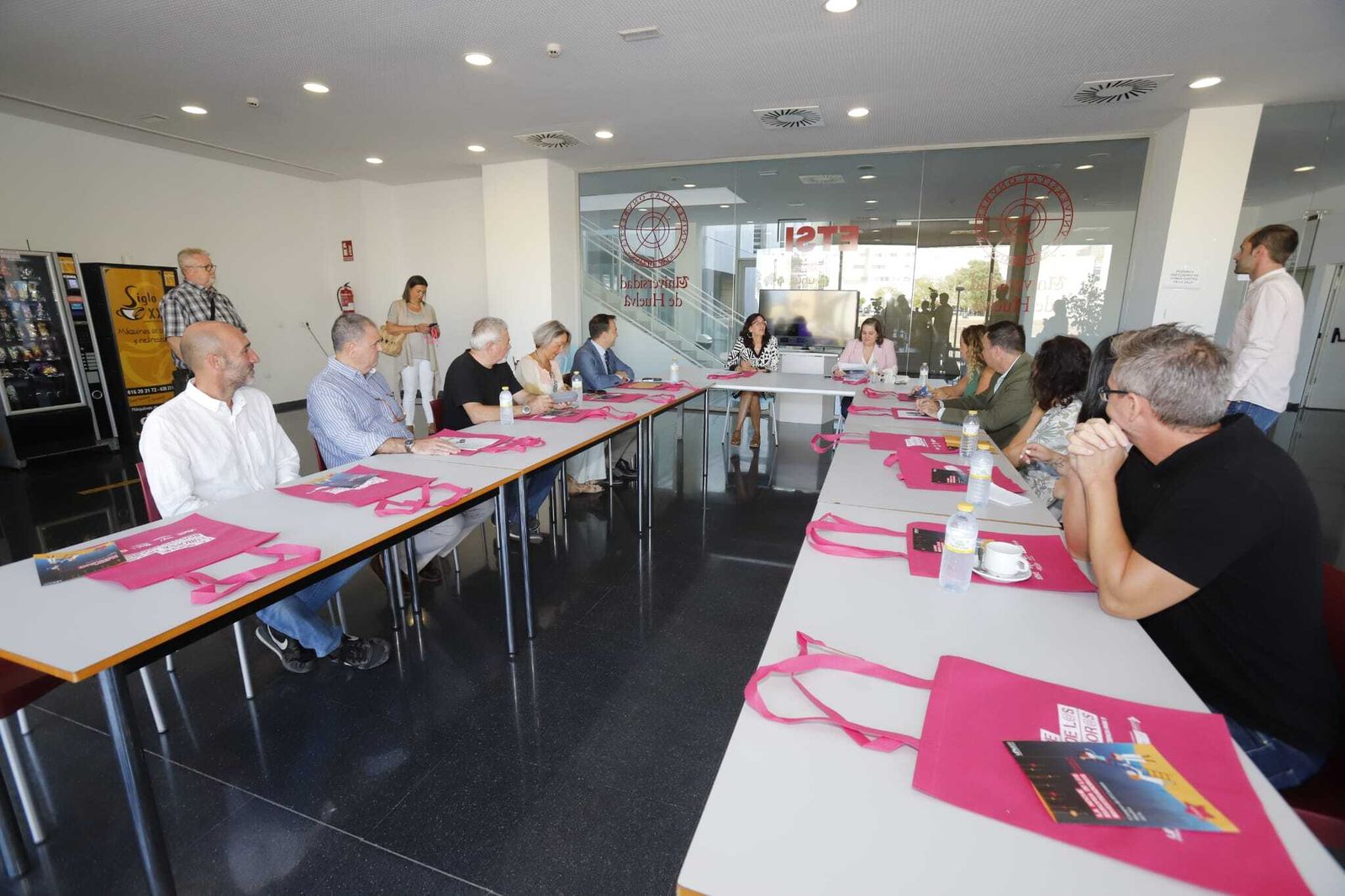 Presentación de la programación de  ‘La Noche de L@s Investigador@s’.