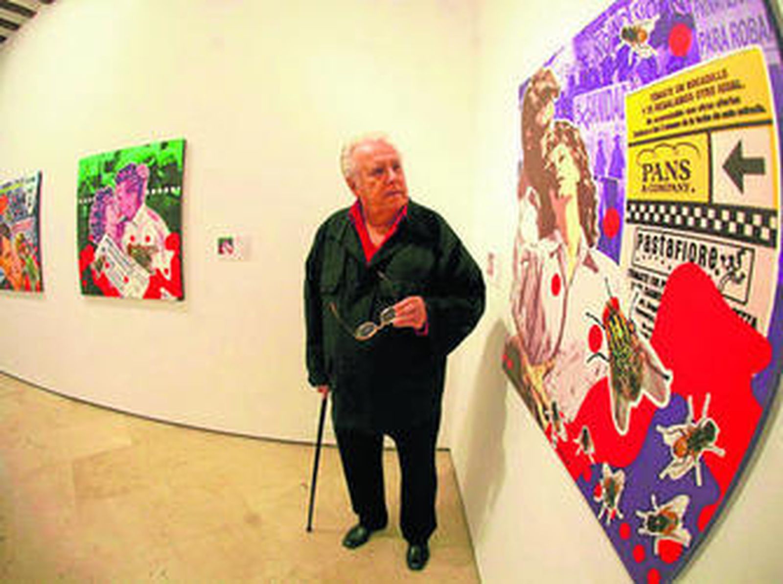 Eugenio Chicano, ayer, en la Sociedad Económica, durante la inauguración de 'Besos para una crisis'.