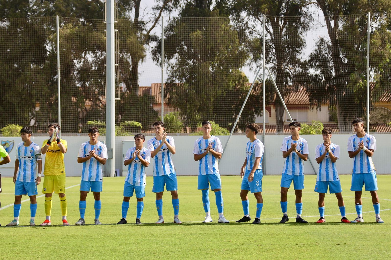 Las fotos del histórico primer partido oficial en La Academia del Málaga CF
