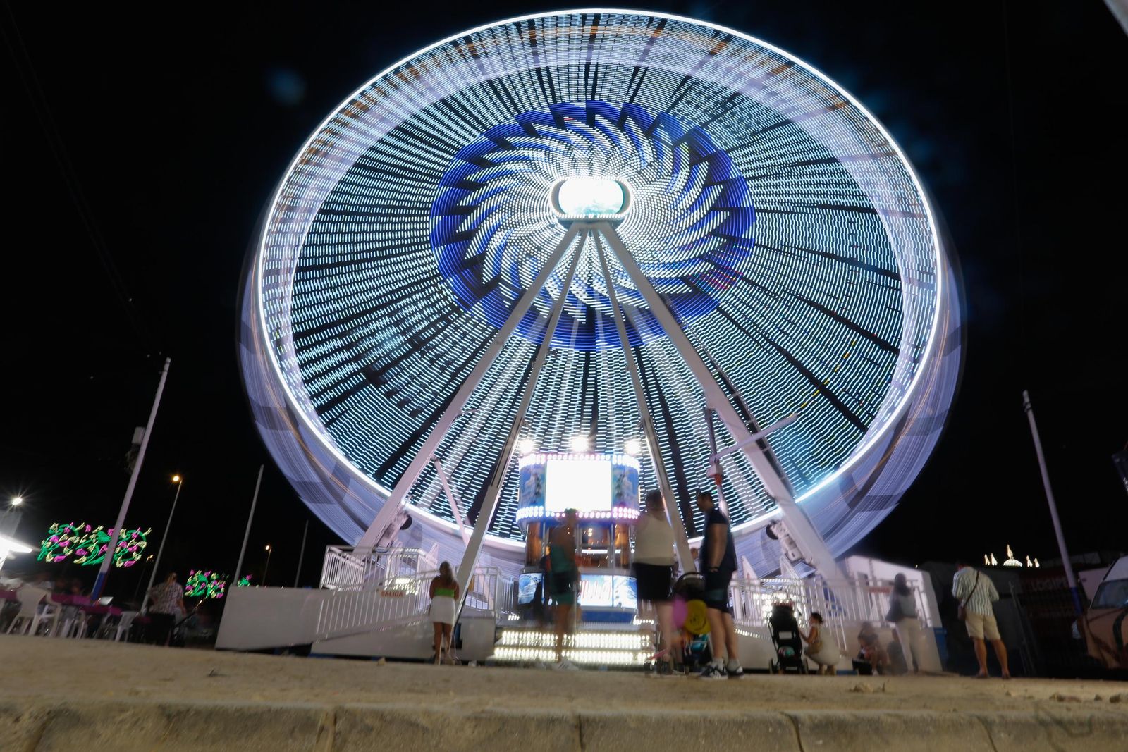 Búscate en las fotos del jueves en la Feria de La Línea