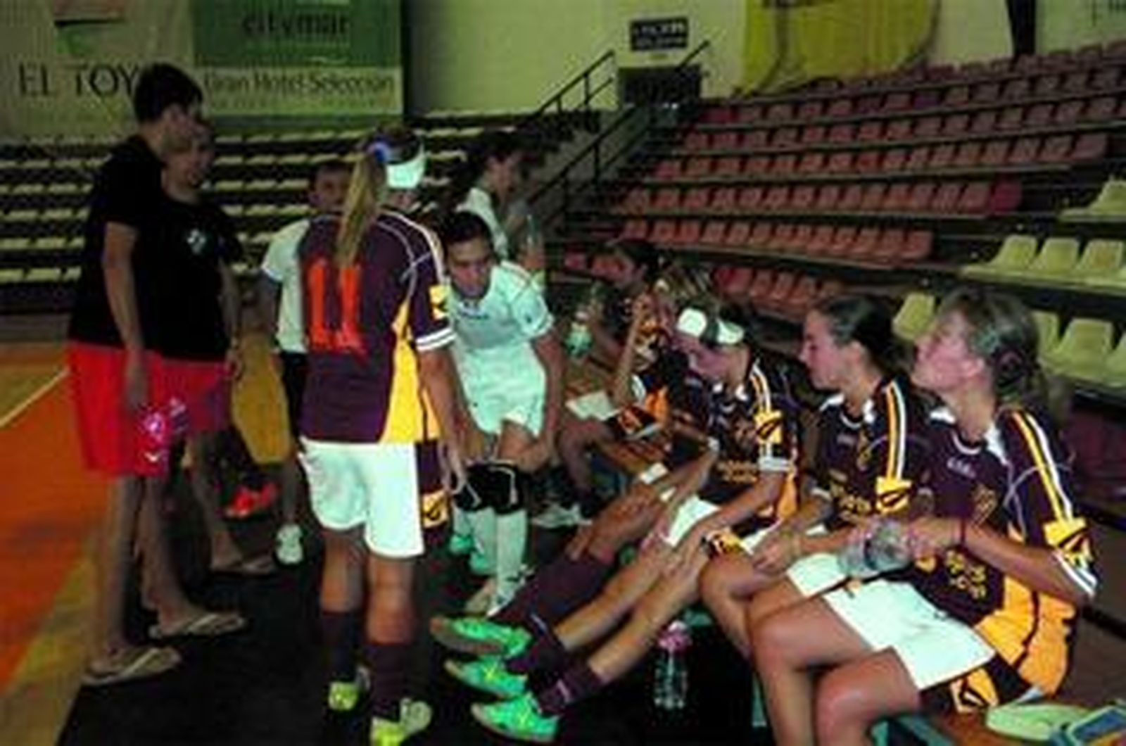 La plantilla del Atlético Torcal posa durante la celebración de un torneo en Almería la temporada pasada.