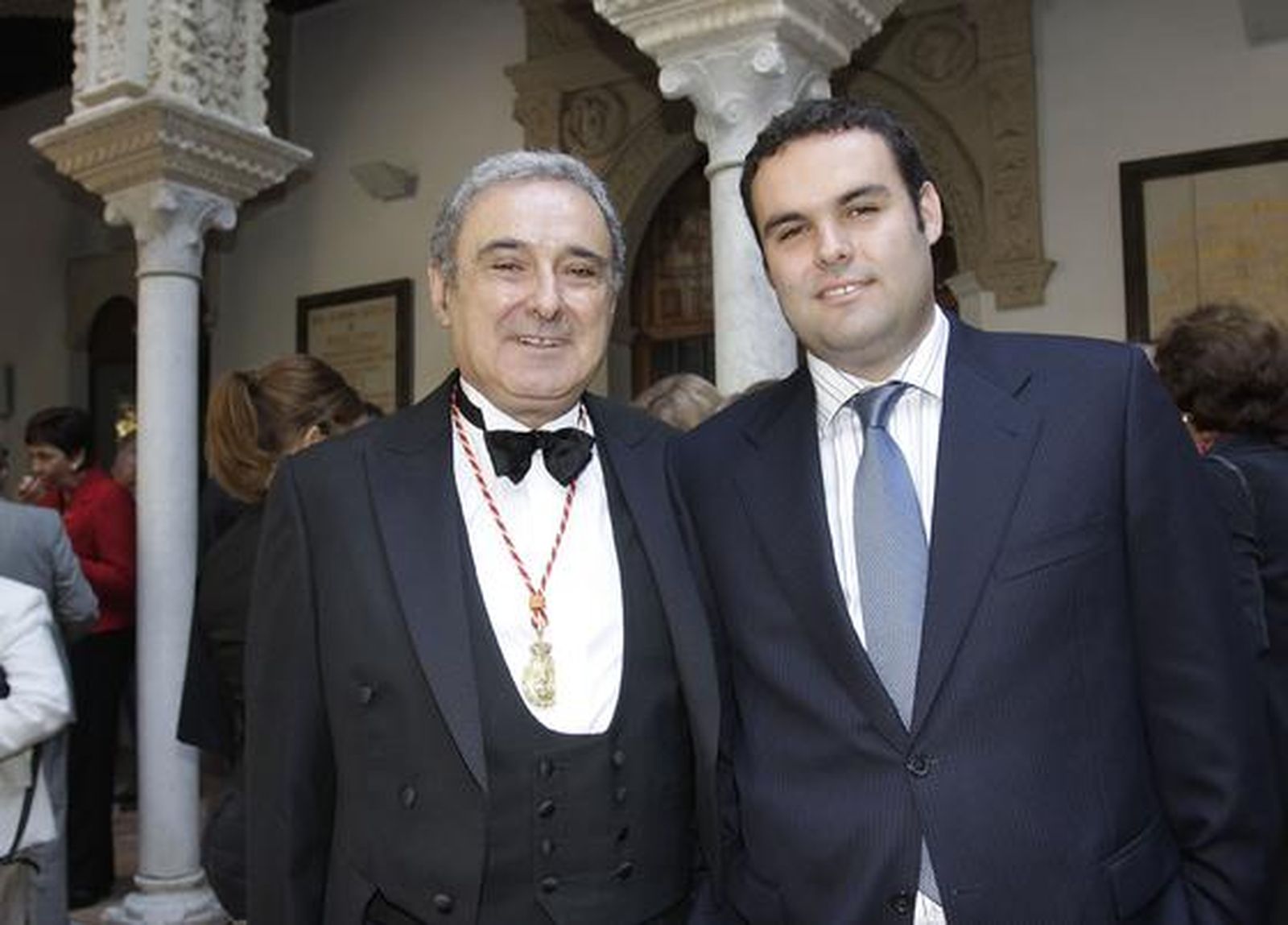 El arabista Rafael Valencia, quien dirigió en Bagdad el Instituto Hispano-Árabe, dedicó su discurso de ingreso a los refranes en la Sevilla árabe.

Foto: José Ángel García